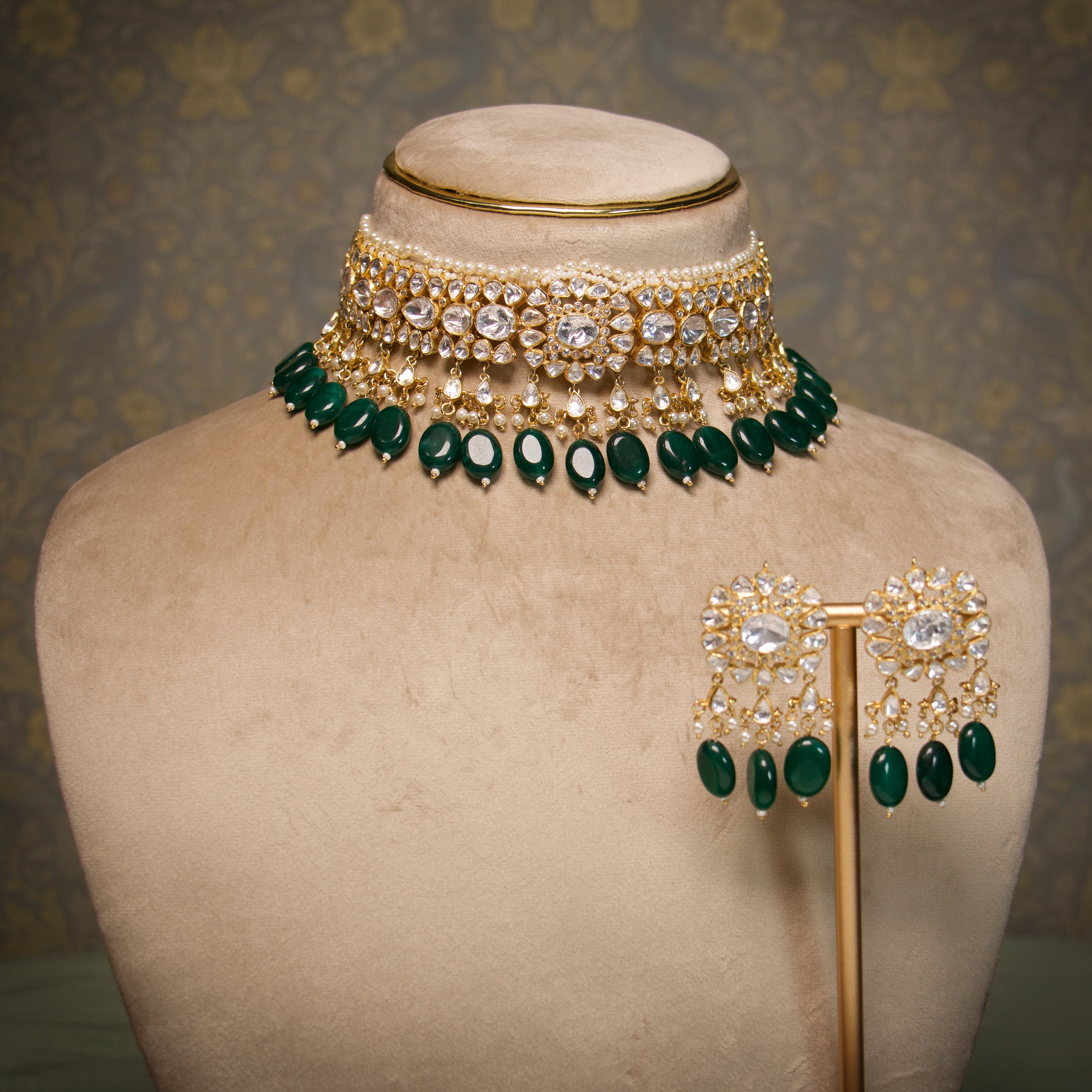 Panna Mahal Choker Set