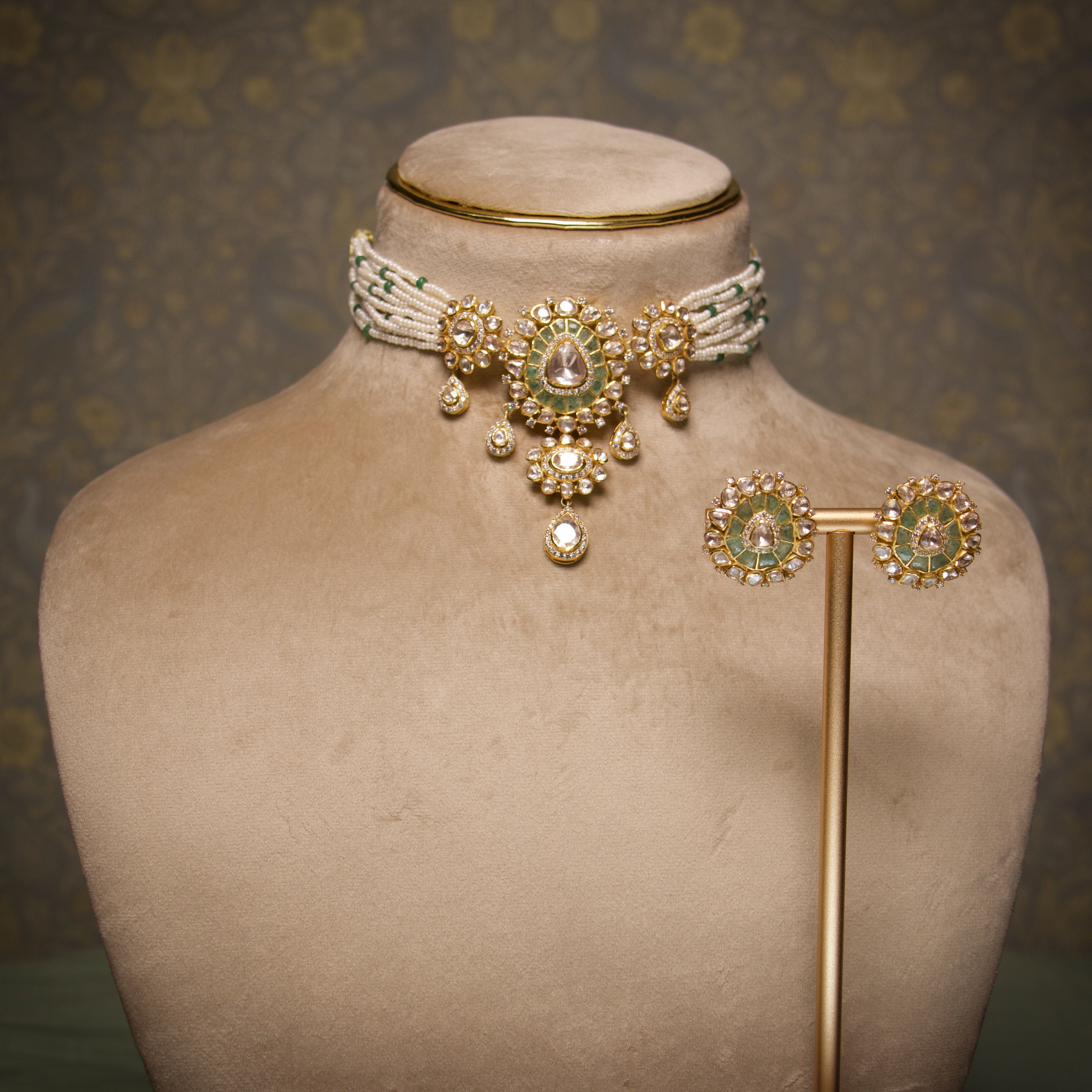 Sangita's Moonlit Pearl Choker Set