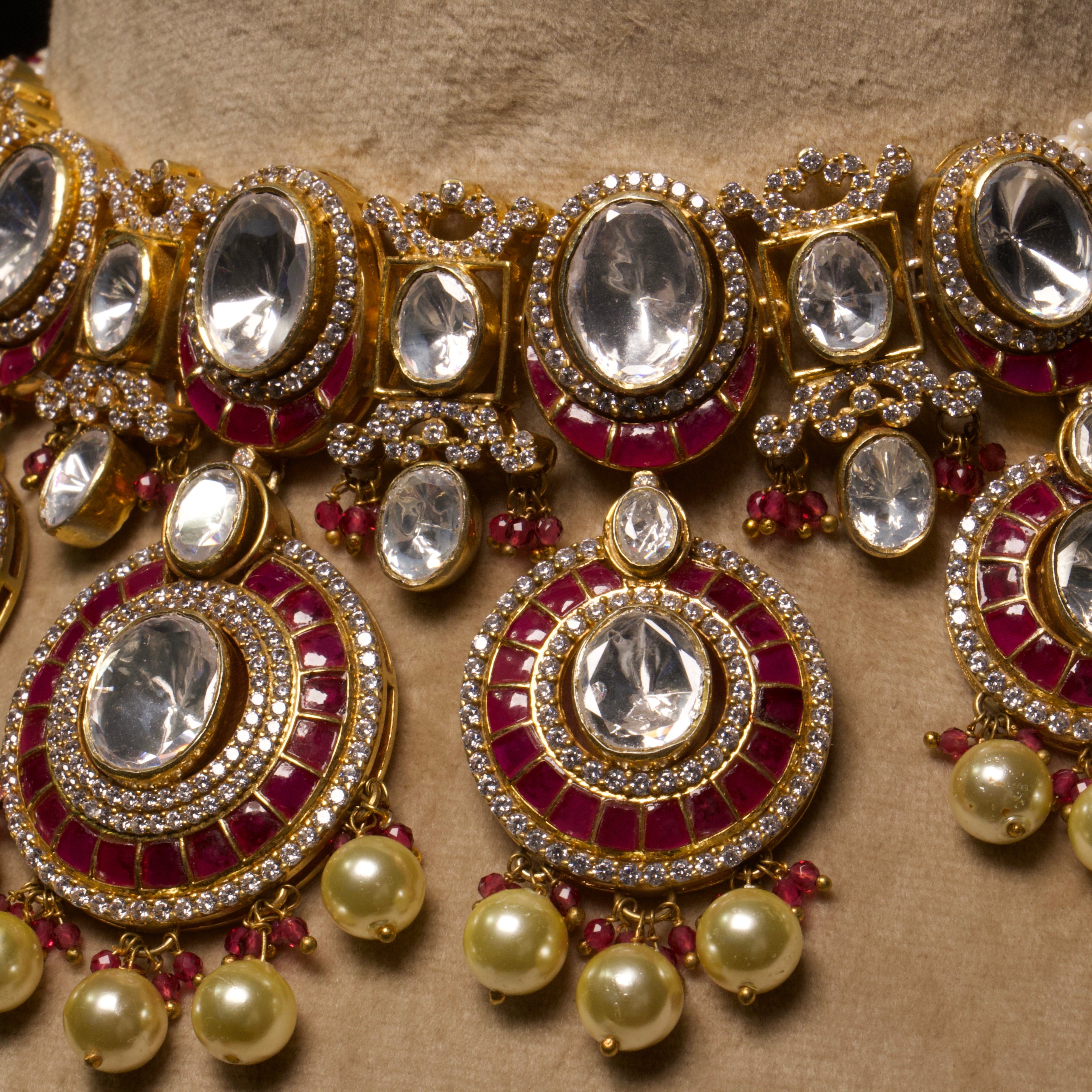 Laal Ratna Necklace Set