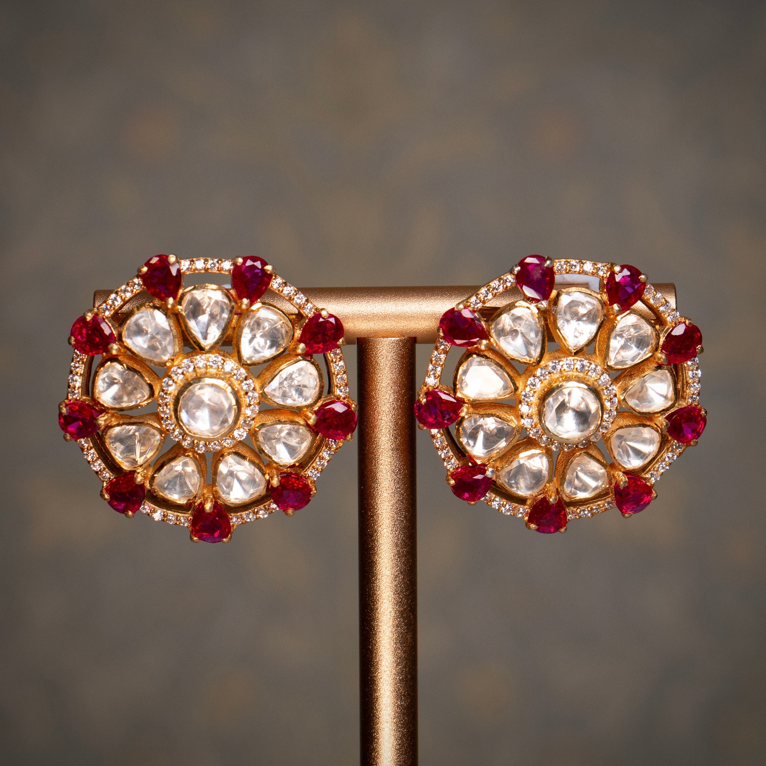 Laal Studs